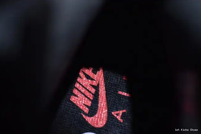 1st Kicks JSP Jordan CI4072-001 6 3M Infrared Air Reflective 0523